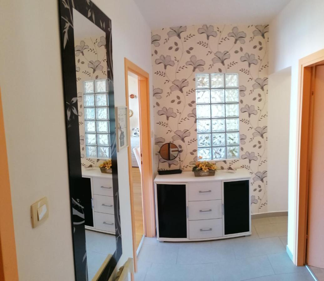 Apartmani Zafaranic Crikvenica Extérieur photo